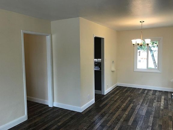 5th image of 2050 N Fruit Ave