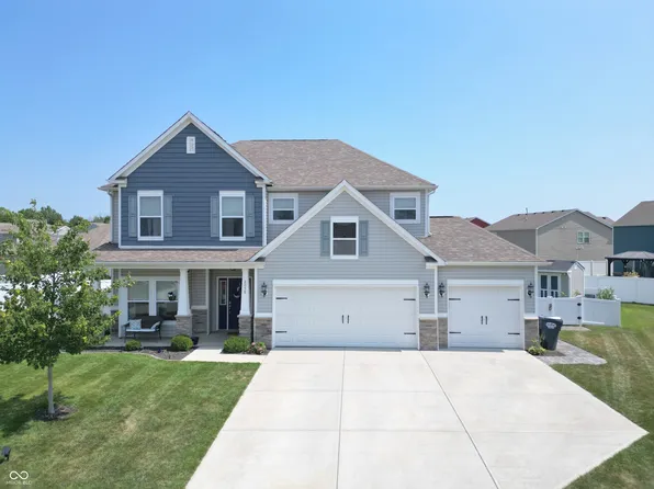 2058 Deer Valley Ct, Columbus, IN 47201