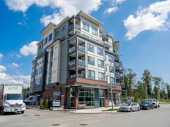 2nd image of 7920 206th St #417