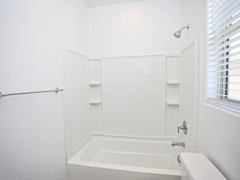 2250 E Kelly Dr — Photo 9