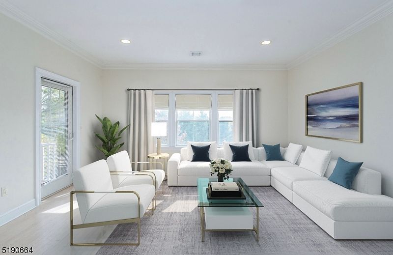 1st image of 5 Tenakill Park E #323
