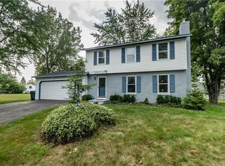 5 Peach Blossom Cir, Hilton, NY 14468