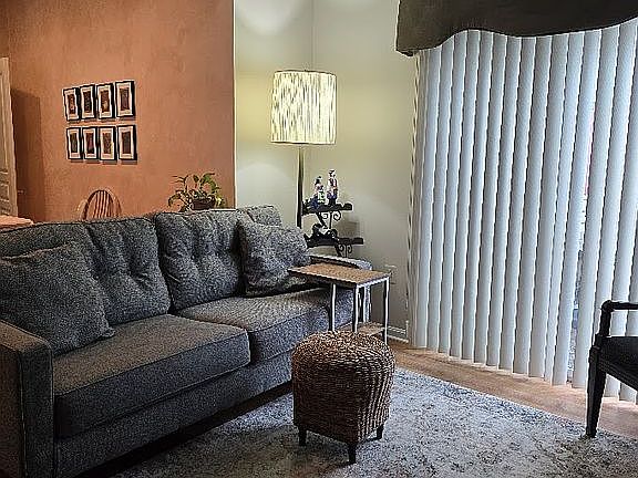 Den