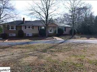 130 Commodore Dr, Duncan, SC 29334