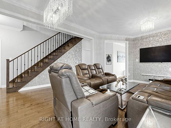 5th image of 868 Wrenwood Dr
