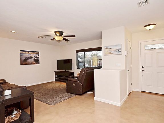 Living Rm 