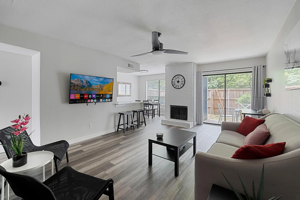 Spacious and bright, recent full remodel. Open floor plan. Wood burning fireplace. - 5840 Spring Valley Rd #605
