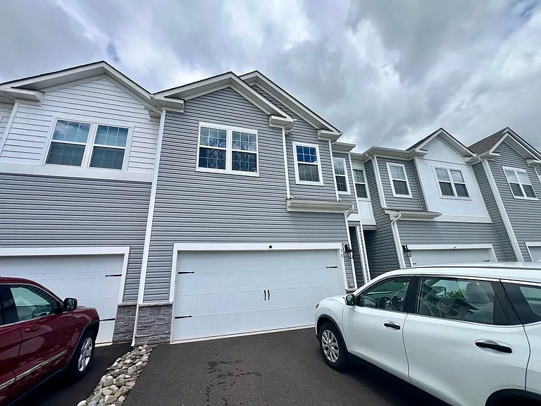 38 Fonthill Ct — Photo 16
