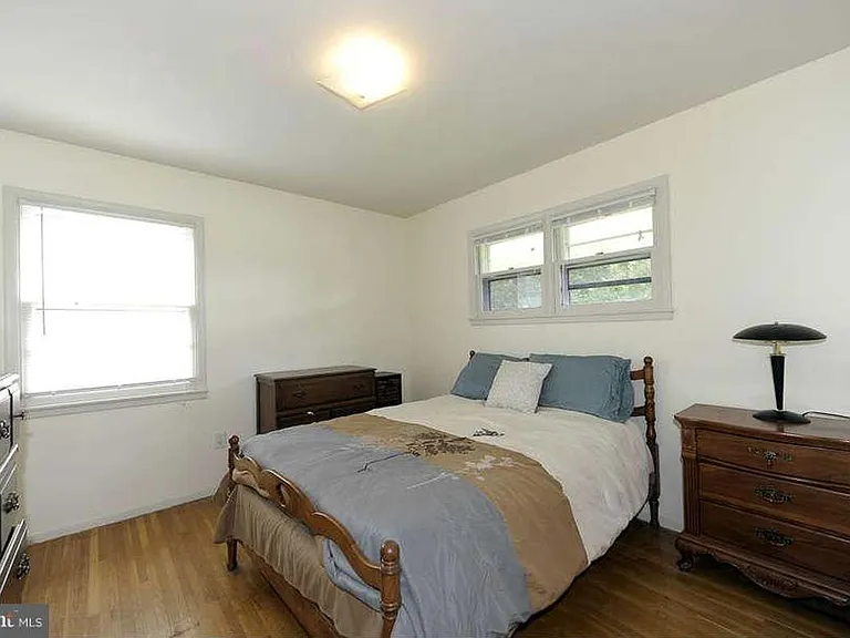 7408 Fairchild Dr — Photo 11