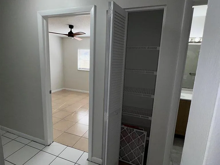 3854 Van Cott St #3854 — Photo 37