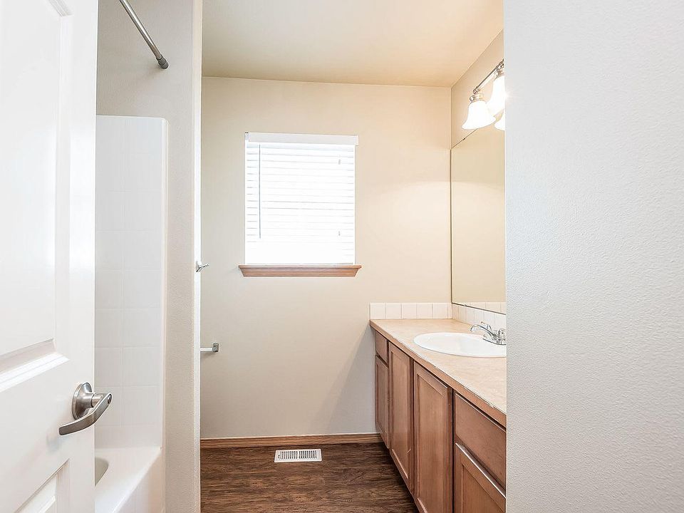1st image of 18017 97th Avenue Ct E