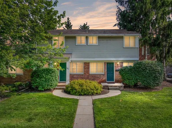 Edgewood Court 1 & 2, 403 E Forteen Mile Rd #491, Birmingham, MI 48009