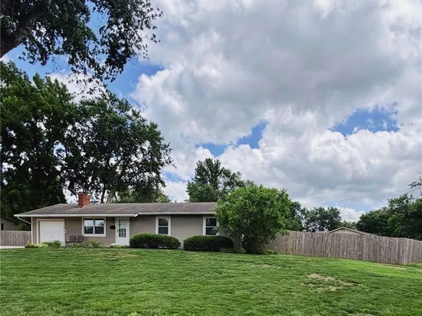 11935 W 70th St, Shawnee, KS 66216