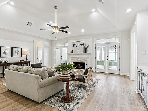 4th image of 3339 Grandlake Blvd