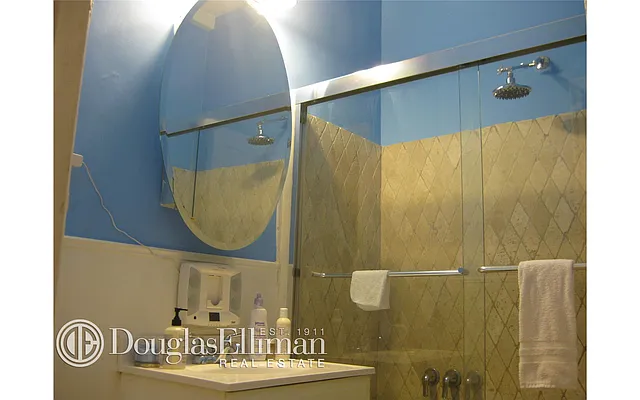 Rented by Douglas Elliman | media 19