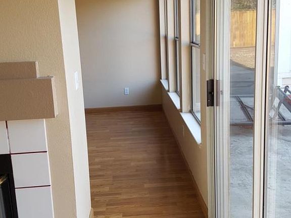 4th image of 900 Laguna Ct