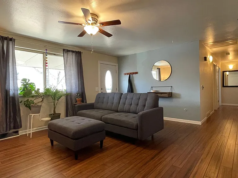 620 S Oswego St — Photo 5