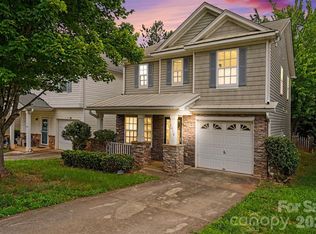 Kingstree, Charlotte, NC 28215
