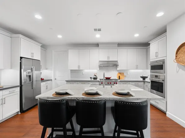 909 Woodhaven Rd, San Marcos, CA 92069
