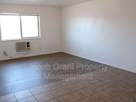 2nd image of 198 Opal Ct Unit C