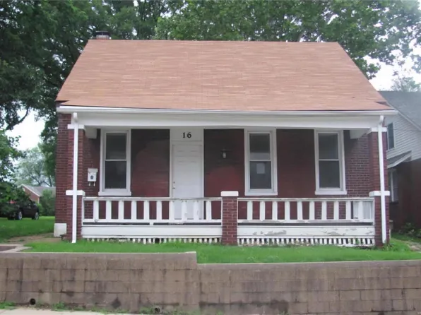 16 S 10th St, Belleville, IL 62220