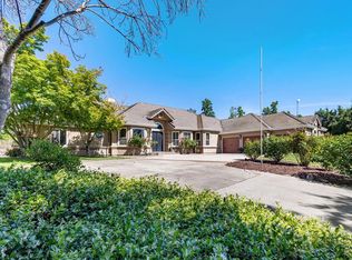 9824 Red Fox Dr, Oakdale, CA 95361