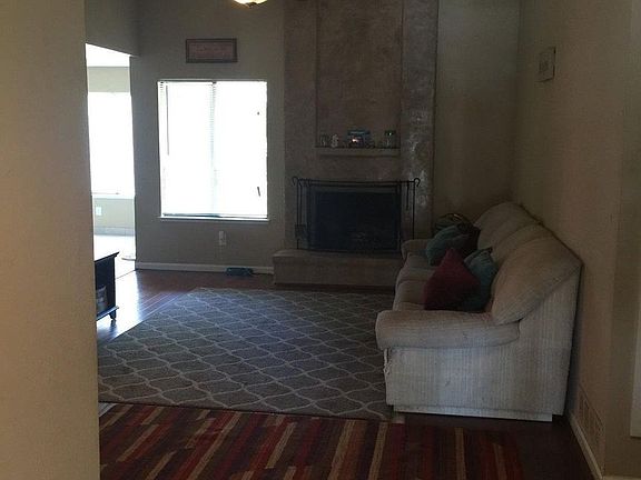 5th image of 2627 Alder Glen Dr