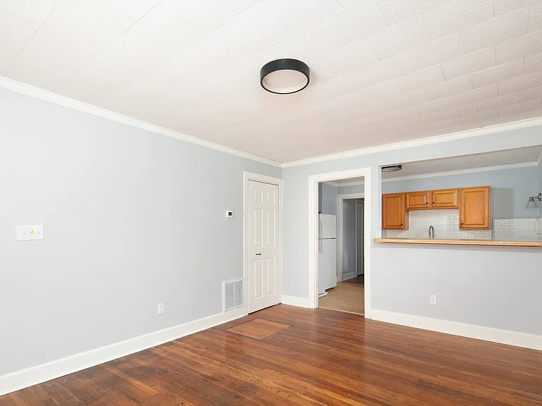 919 Bryan Ave #2 — Photo 3