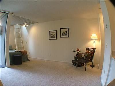3rd image of 6260 139 Ave Ne 7 #7