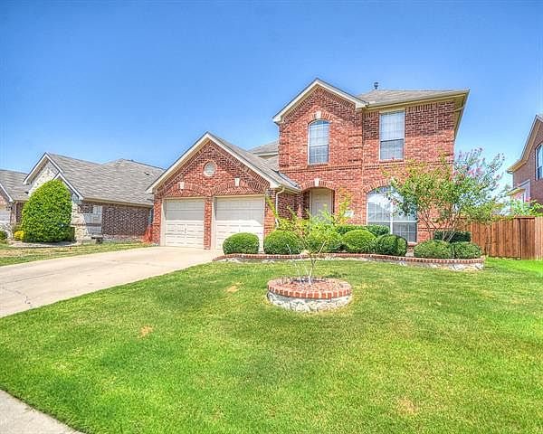 1st image of 2421 Foxwood Ln