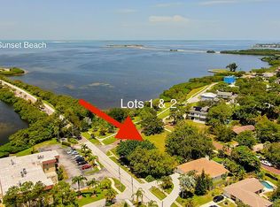 Shore Dr, Tarpon Springs, FL 34689