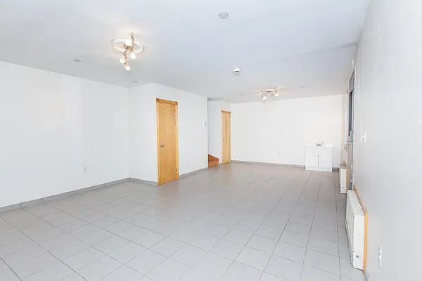 Rented by Voro NYC | media 10
