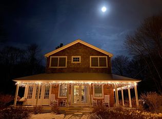 908 E Shore Rd, Jamestown, RI 02835