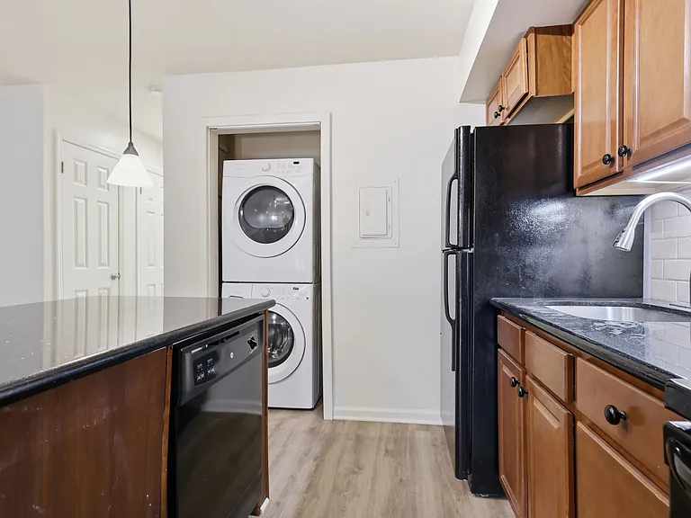 23 Darien #A — Photo 10