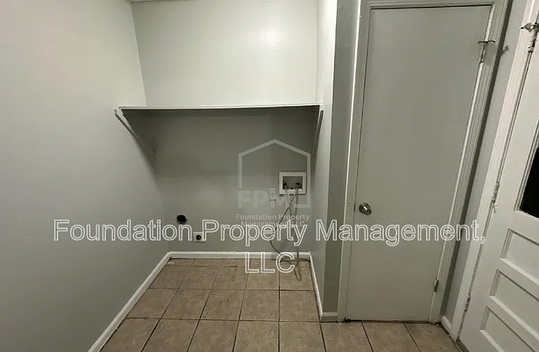 5043 Bowdoin Dr — Photo 12