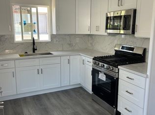1525 Redondo Ave #E, Long Beach, CA 90804