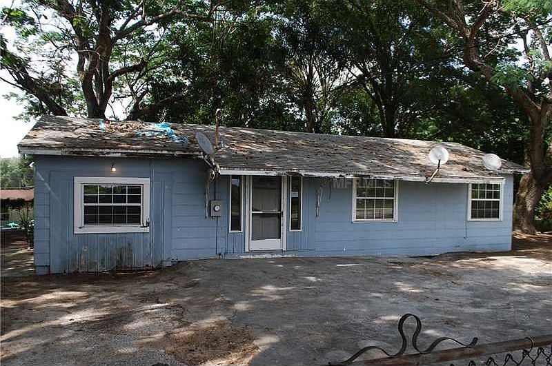 1st image of 4610 E 32nd Ave