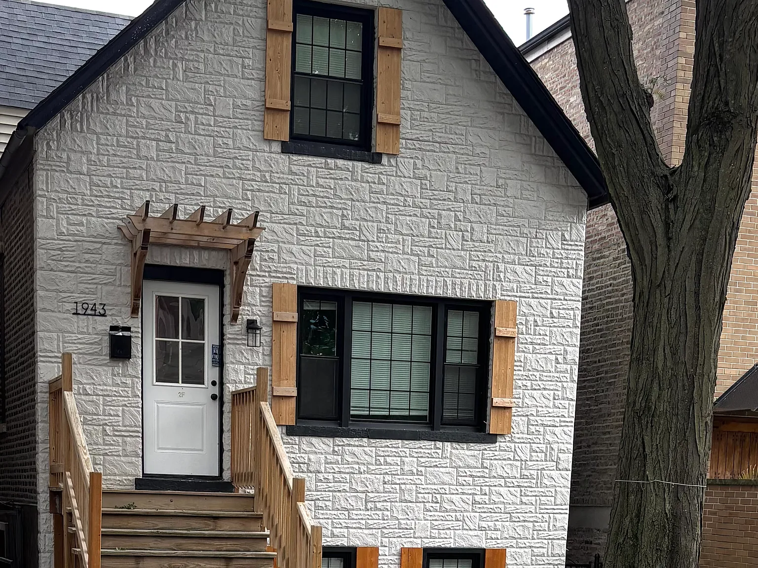 2 bed, 750 sqft, $2,650 — Photo 1