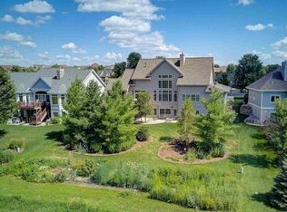 1412 Blue Ridge Trl, Waunakee, WI 53597
