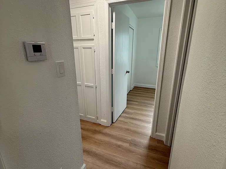 1501 E Arnold St — Photo 3