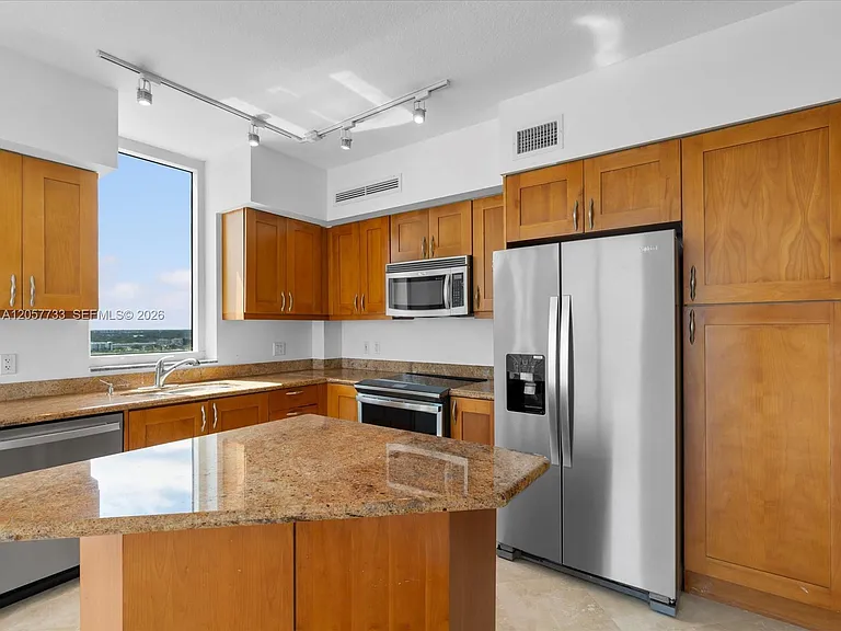 1745 E Hallandale Beach Blvd #2007W — Photo 22