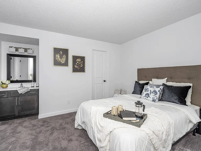 Timber Glen Apartments — Photo 25