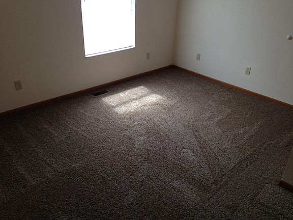4th image of 409 Prairie Hill Ct #415
