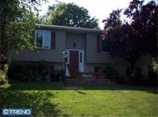 1668 Clay Creek Rd, Avondale, PA 19311