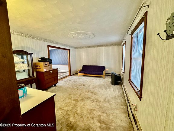 3rd image of 759 Crystal St