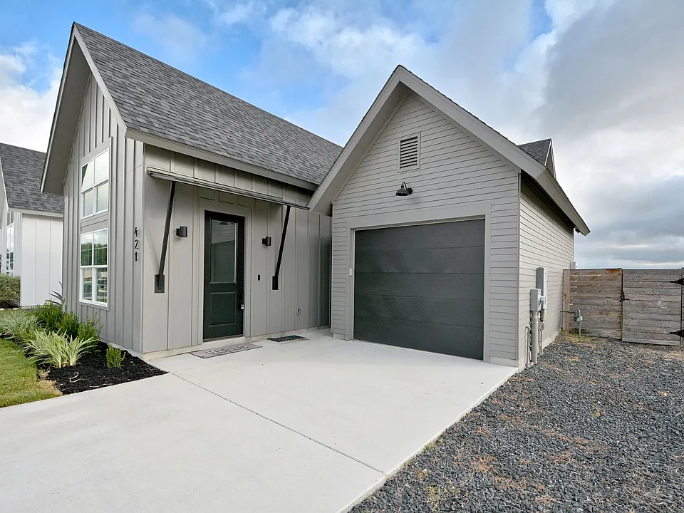 421 Constance Dr