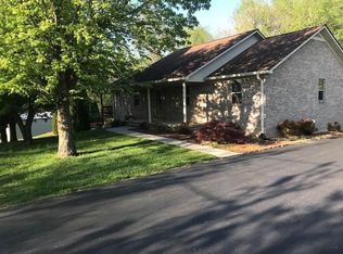 202 S Hospital St, Albany, KY 42602
