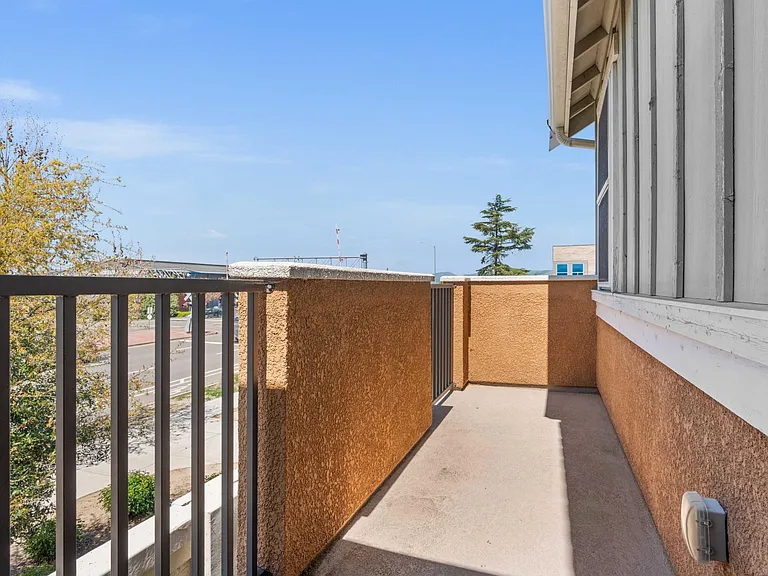 306 Misty Cir — Photo 39
