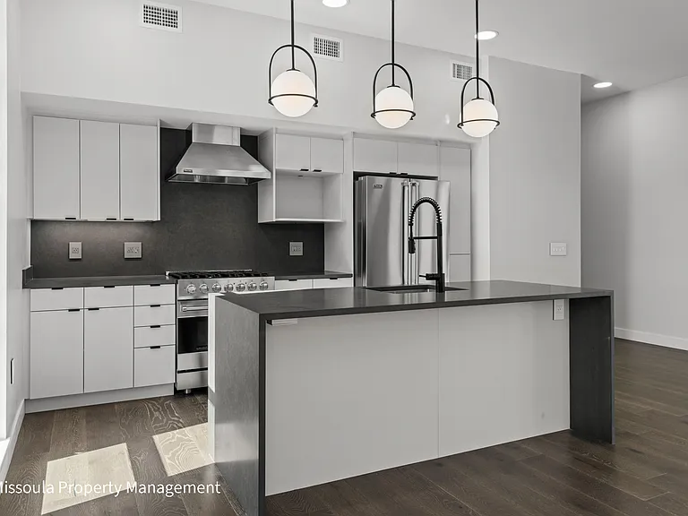 265 S 4th St E #309 — Photo 11