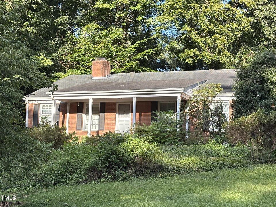 2nd image of 752 Currituck Dr